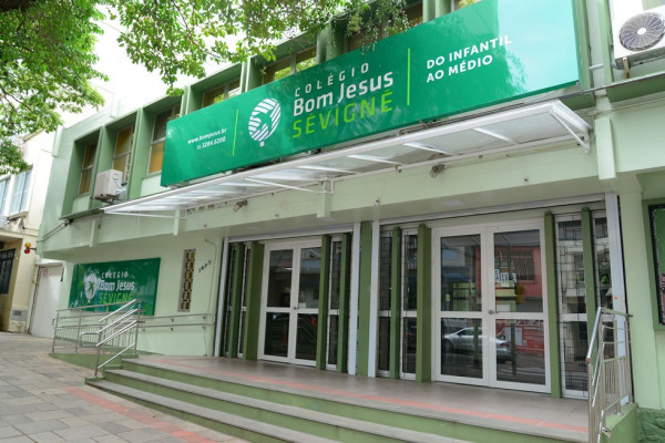 No coração da capital, Colégio Bom Jesus Sévigné completa 125 anos